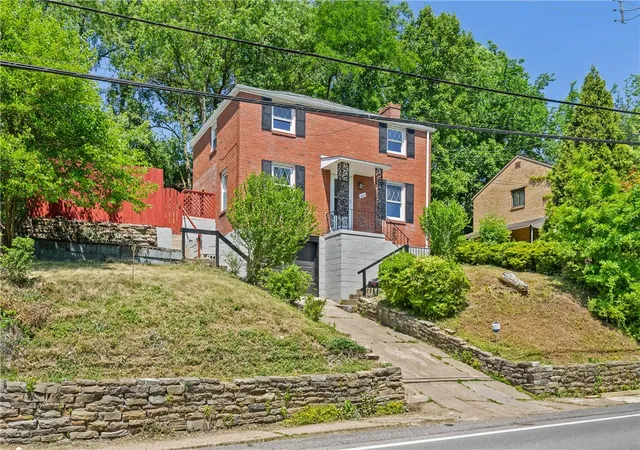 Photo 3 of Single family home for sale at 322 Bascom, Pittsburgh, PA 15214 | MLS# 1740095 | Listing updated on 2026-07-24
