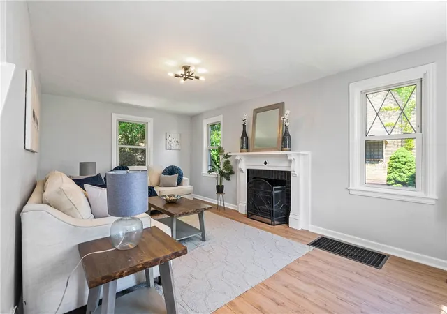 Photo 4 of Single family home for sale at 322 Bascom, Pittsburgh, PA 15214 | MLS# 1740095 | Listing updated on 2026-07-24