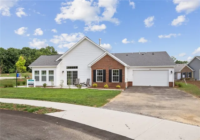 Photo 3 of Condo for sale at 1020 Autumn Woods Dr, Evans City, PA 16033 | MLS# 1740434 | Listing updated on 2026-07-16