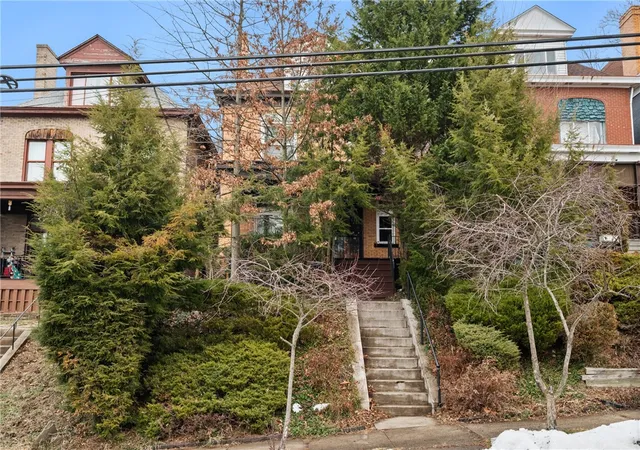 Photo 2 of Single family home for sale at 578 Orchard Ave, Bellevue, PA 15202 | MLS# 1740748 | Listing updated on 2026-07-11