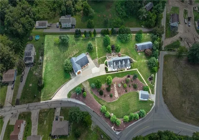 4th image of 6050 Walton Rd, Finleyville, PA 15332 | MLS# 1740764
