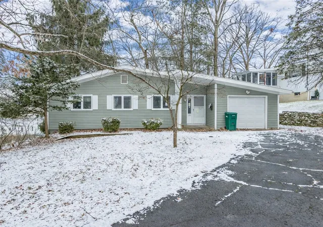 Photo 2 of Single family home for sale at 1180 Chestnut St, Indiana, PA 15701 | MLS# 1740896 | Listing updated on 2026-04-22