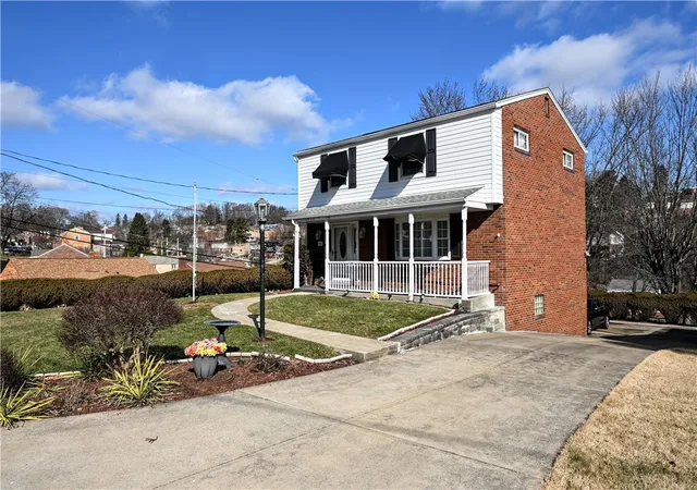 Homes for sale in Pittsburgh, PA | 5015 Elmwood Dr, Pittsburgh, PA 15227 | MLS# 1740867