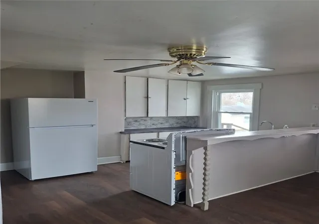 Listing Photo 4 - Condo for sale in building located at 104-106 S Depot St, Mount Pleasant, PA 15666