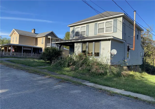 Homes for sale in Clarksville, PA | 384 Market St, Clarksville, PA 15322 | MLS# 1740988