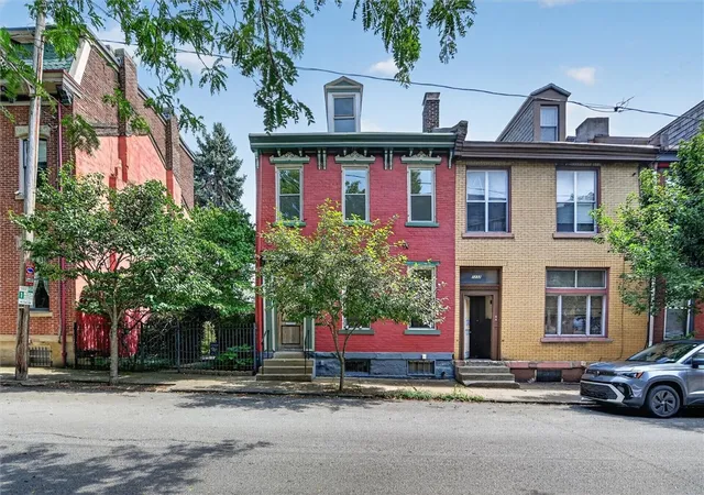 Photo 2 of Sale Pending at 1234 Palo Alto St, Pittsburgh, PA 15212 | MLS# 1740984 | Listing updated on 2026-10-05