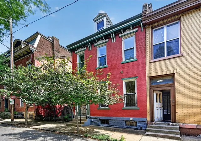 Photo 3 of Sale Pending at 1234 Palo Alto St, Pittsburgh, PA 15212 | MLS# 1740984 | Listing updated on 2026-10-05