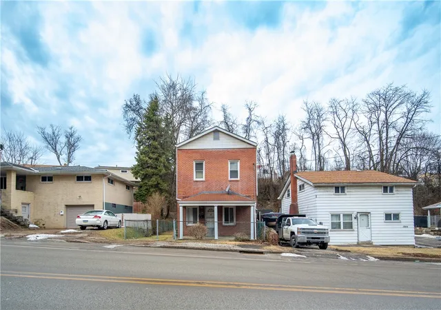 Homes for sale in West Mifflin, PA | 1950 Homestead Duquesne Rd, West Mifflin, PA 15122 | MLS# 1740939