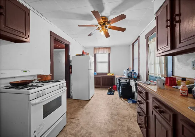 Homes for sale in West Mifflin, PA | 1950 Homestead Duquesne Rd, West Mifflin, PA 15122 | MLS# 1740939