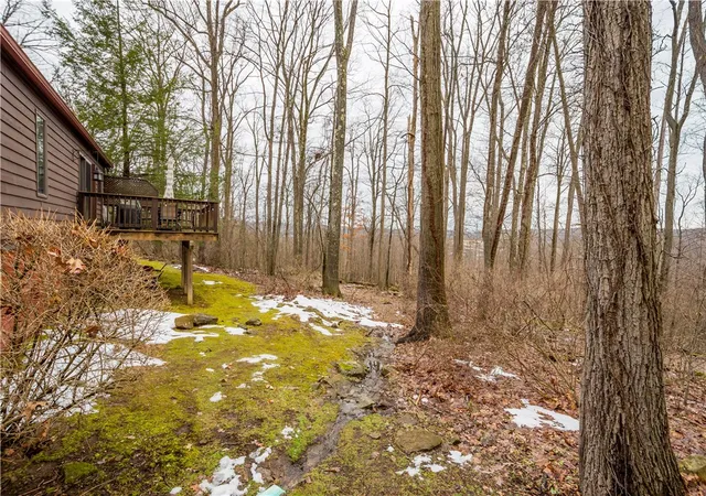 Listing Photo 5 - Condo for sale in building located at 618 The Maples, Farmington, PA 15437