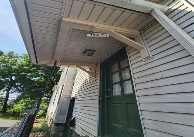 Homes for sale in New Castle, PA | 408 E Garfield Ave, New Castle, PA 16105 | MLS# 1741225