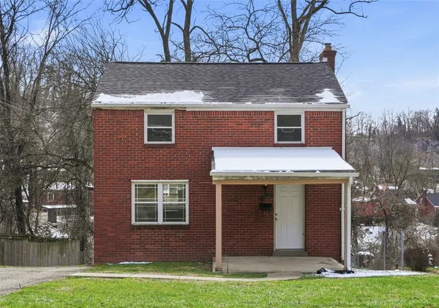 Homes for sale in Braddock Hills, PA | 1219 Circle Dr, Braddock Hills, PA 15221 | MLS# 1741226