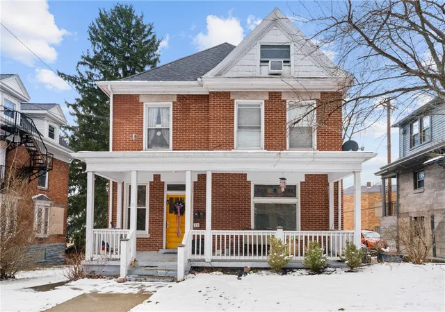 Photo 1 of Sale Pending at 10 N Bryant Ave, Bellevue, PA 15202 | MLS# 1741089 | Listing updated on 2026-08-01