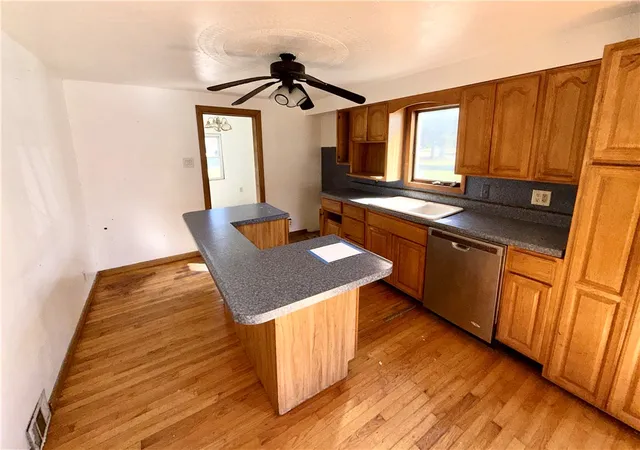 2nd image of 283 Line St, Central City, PA 15926 | MLS# 1741502