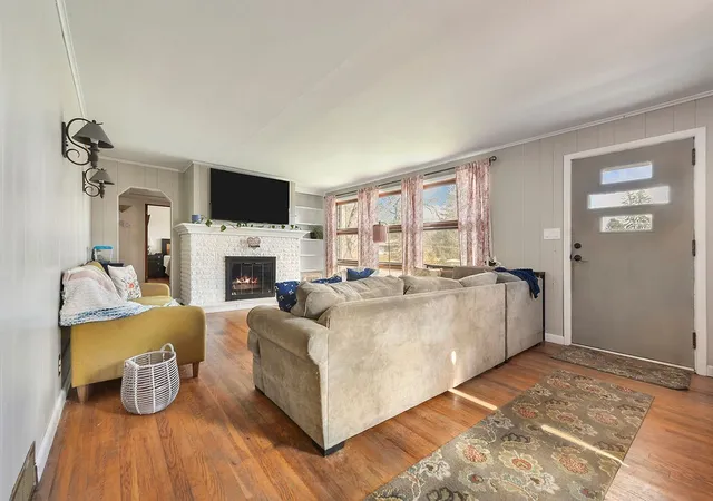 image of 139 Camp Run Rd, Lancaster Twp, PA 16037 | MLS# 1741497