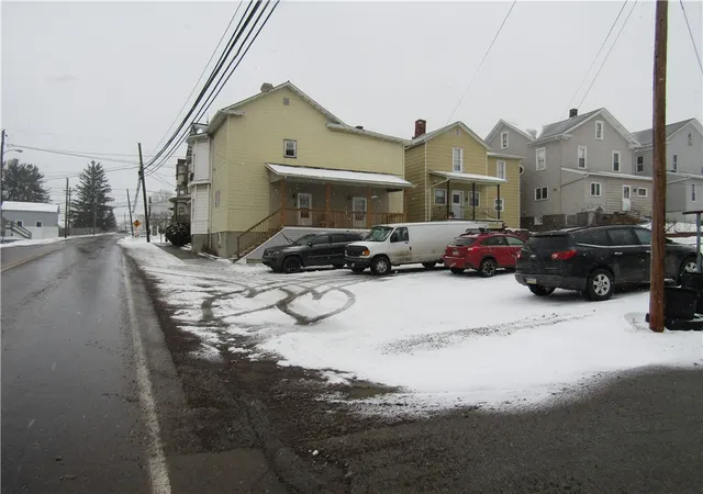 Photo 3 of Multi family home for sale at 300 Meyers Ave, Meyersdale Boro, PA 15552 | MLS# 1741368 | Listing updated on 2026-07-28