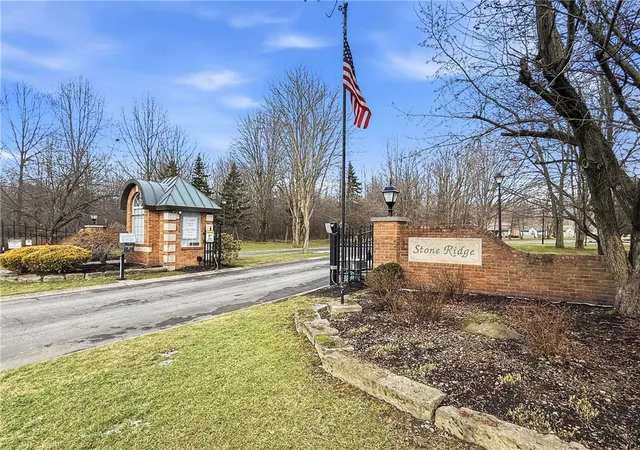 Homes for sale in Hermitage, PA | 76 Stone Ridge Blvd, Hermitage, PA 16148 | MLS# 1741447
