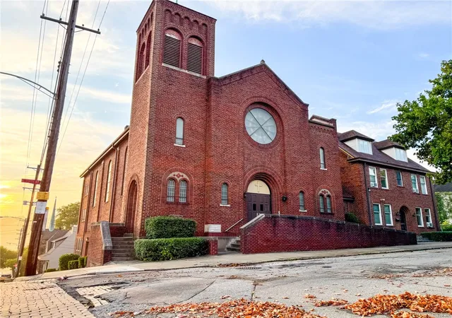 3rd image of 105 S 5Th Street, Duquesne, PA 15110 | MLS# 1741618