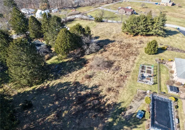 3rd image of 4990 Lakewood Rd, Hampton, PA 15044 | MLS# 1741625