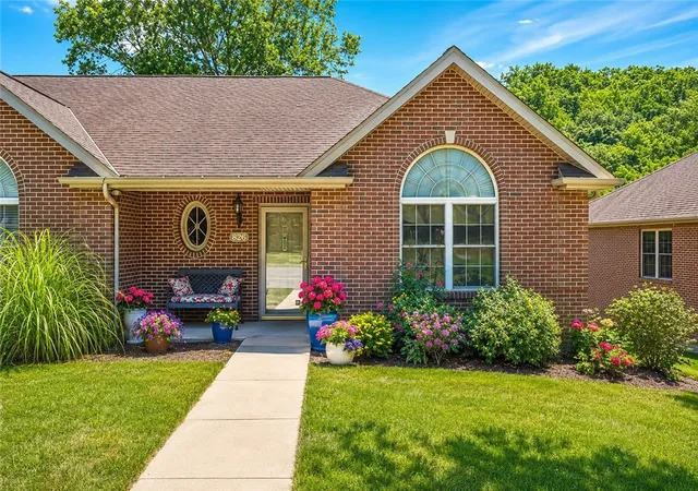1st image of 815 Village Dr, Mc Candless, PA 15237 | MLS# 1741624
