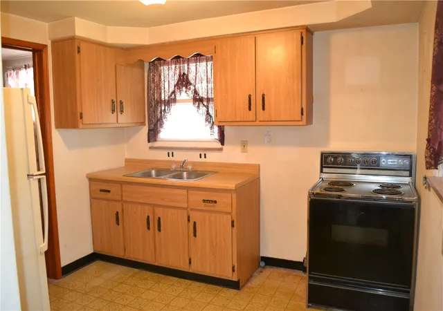 2nd image of 1016 Messineo Ave, East Mc Keesport, PA 15035 | MLS# 1741630
