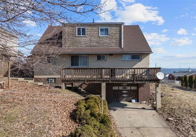 Photo 4 of Single family home for sale at 1534 Grant St, N Braddock, PA 15104 | MLS# 1741727 | Listing updated on 2026-05-19