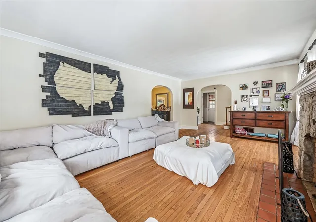 5th image of 371 Case Ave, Sharon, PA 16146 | MLS# 1741807