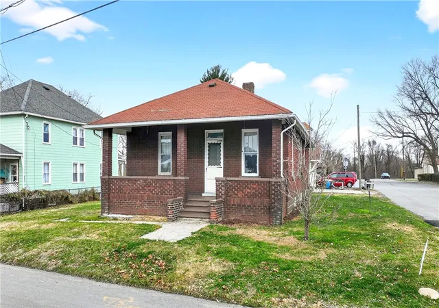 Homes for sale in Connellsville, PA | 1404 Aetna St, Connellsville, PA 15425 | MLS# 1741963
