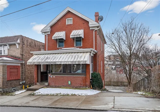 2nd image of 2930 Pyramid Ave, Brentwood, PA 15227 | MLS# 1742006
