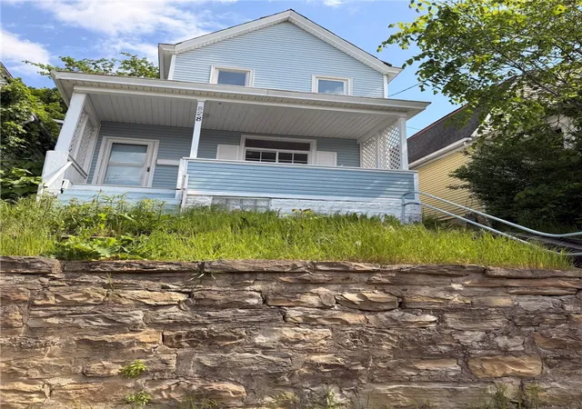 Photo 1 of Single family home for sale at 828 Frank, Mc Kees Rocks, PA 15136 | MLS# 1739274 | Listing updated on 2026-08-03