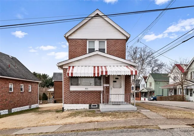 2nd image of 800 State St, Duquesne, PA 15110 | MLS# 1741749