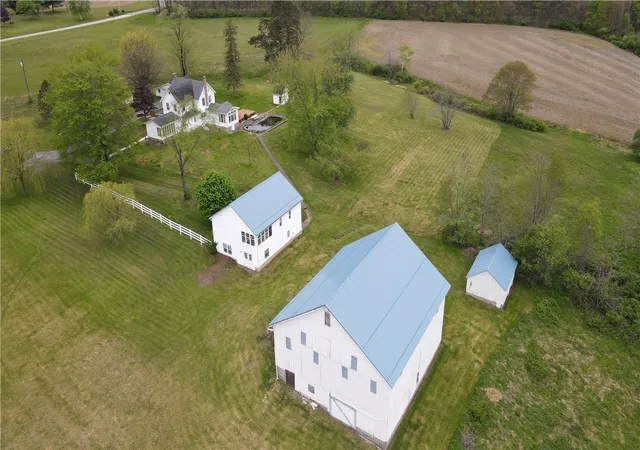 Photo 3 of House for sale at 172 Valley Rd, Knox, PA 16232 | MLS# 1742029 | Listing updated on 2026-05-17