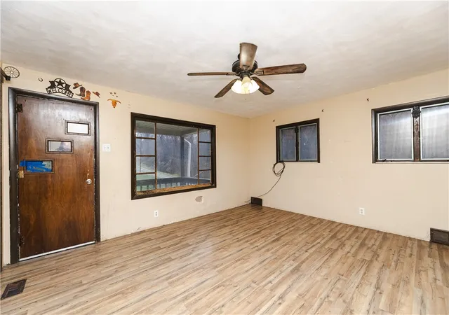 4th image of 626 Pittsburgh Rd, Daugherty Twp, PA 15074 | MLS# 1742223