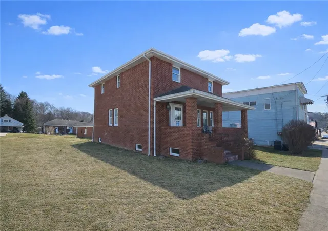 3rd image of 404 Indiana Avenue, Avonmore, PA 15618 | MLS# 1742288