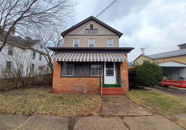 1st image of 912 Washington Ave Washington Ave, Monaca, PA 15061 | MLS# 1742300