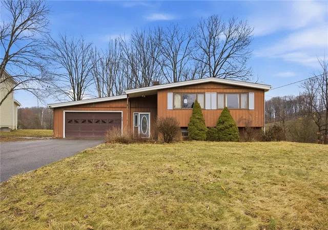 1st image of 103 Lovi Rd, Ambridge, PA 15005 | MLS# 1742268