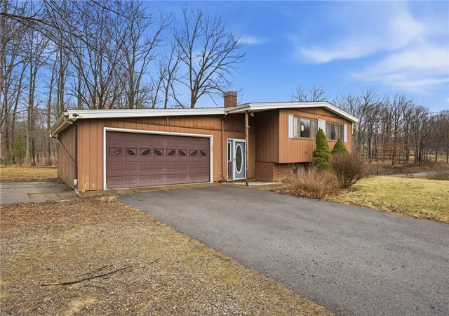 3rd image of 103 Lovi Rd, Ambridge, PA 15005 | MLS# 1742268