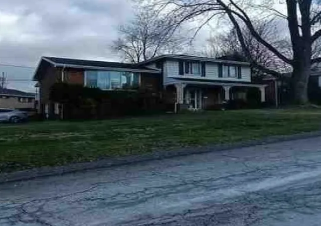 Homes for sale in Monroeville, PA | 1342 Woodcliffe Dr, Monroeville, PA 15146 | MLS# 1742347