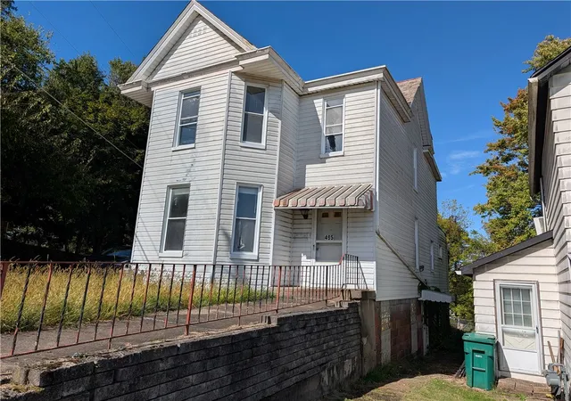 Homes for sale in City Of Washington, PA | 495 Broad St, City Of Washington, PA 15301 | MLS# 1742364