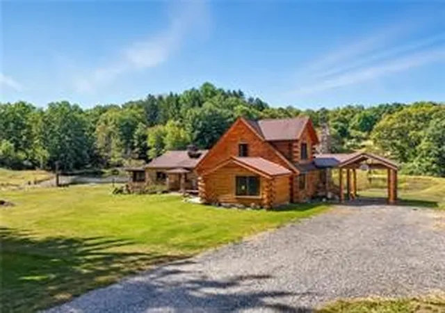 Photo 3 of Single family home for sale at 128 Courson Ln, Emlenton, PA 16373 | MLS# 1742135 | Listing updated on 2026-05-18