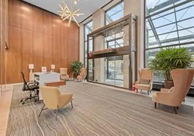 Homes for sale in Downtown Pgh, PA | 320 Fort Duquesne Blvd #8M, Downtown Pgh, PA 15222 | MLS# 1742468