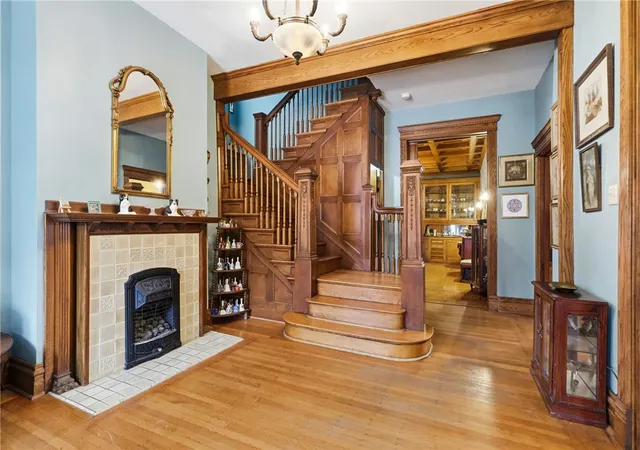 Photo 4 of Single family home for sale at 4916 Wallingford St, Shadyside, PA 15213 | MLS# 1742484 | Listing updated on 2026-08-01
