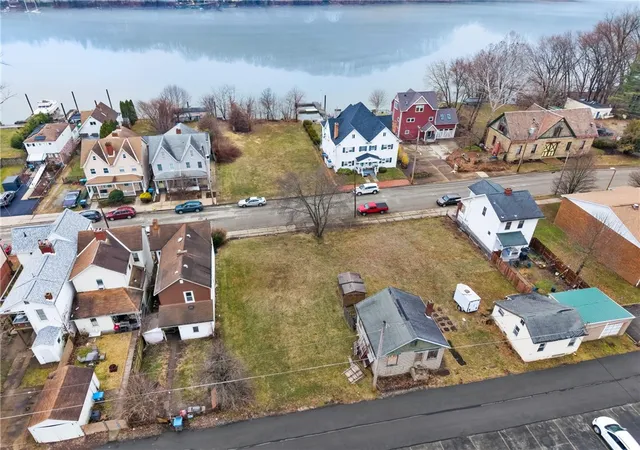 Homes for sale in Verona, PA | 532,534,536 Penn St, Verona, PA 15147 | MLS# 1742631