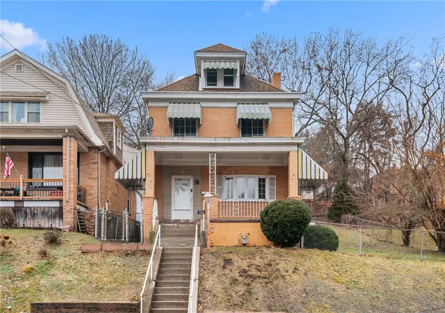 3rd image of 2218 Starkamp St, Brookline, PA 15226 | MLS# 1742339