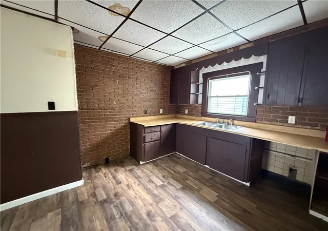 Photo 3 of Single family home for sale at 417 Shadyside St, New Castle, PA 16101 | MLS# 1742688 | Listing updated on 2026-07-08