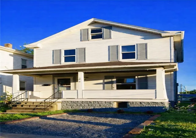 1st image of 207 Hickory Way, Ellwood City, PA 16117 | MLS# 1742716
