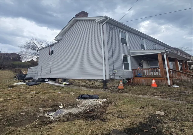 Photo 3 of House for sale at 1213-1215 Washington Ave, Carnegie, PA 15106 | MLS# 1742764 | Listing updated on 2026-06-14