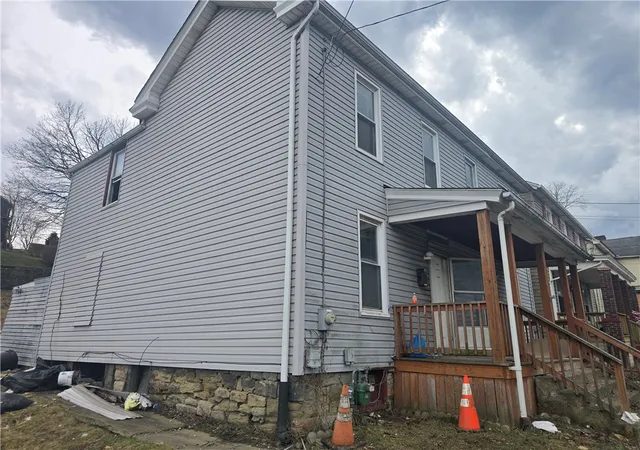 Photo 4 of House for sale at 1213-1215 Washington Ave, Carnegie, PA 15106 | MLS# 1742764 | Listing updated on 2026-06-14