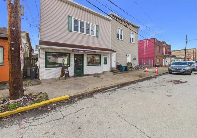 2nd image of 214 5th St, Avonmore, PA 15681 | MLS# 1742740