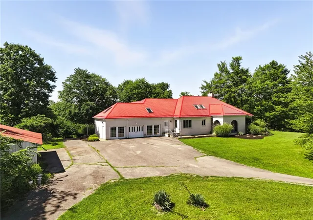 Homes for sale in Hanover Twp, PA | 341 Paris Colliers Road, Hanover Twp, PA 15021 | MLS# 1742413